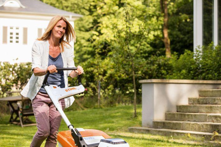STIHL_RMA_443_PC_Akku_Rasenmaeher_2.jpg